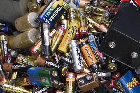 旬阳神河收废弃蓄电池-回收旧锂电池电话-收废旧动力电池